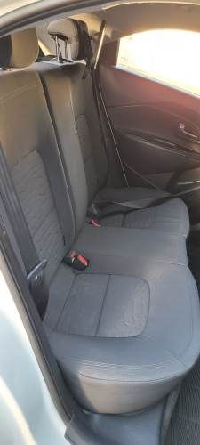 Kia Rio 5 EX Full año 2017