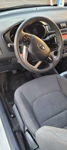 Kia Rio 5 EX Full año 2017