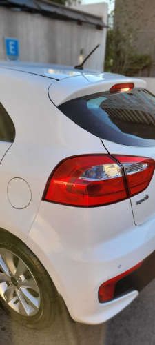 Kia Rio 5 EX Full año 2017