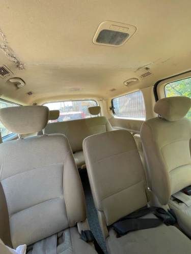 Vendo Hyundai h1 en excelente estado precio conversable