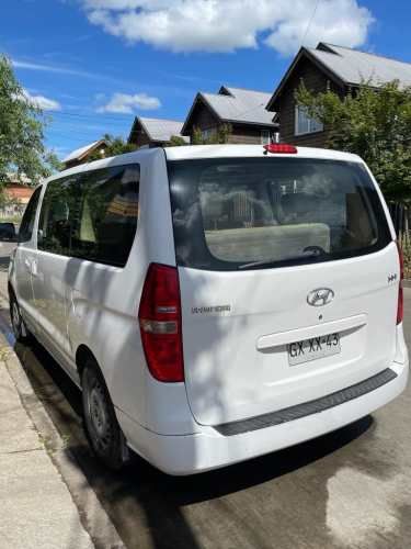 Vendo Hyundai h1 en excelente estado precio conversable