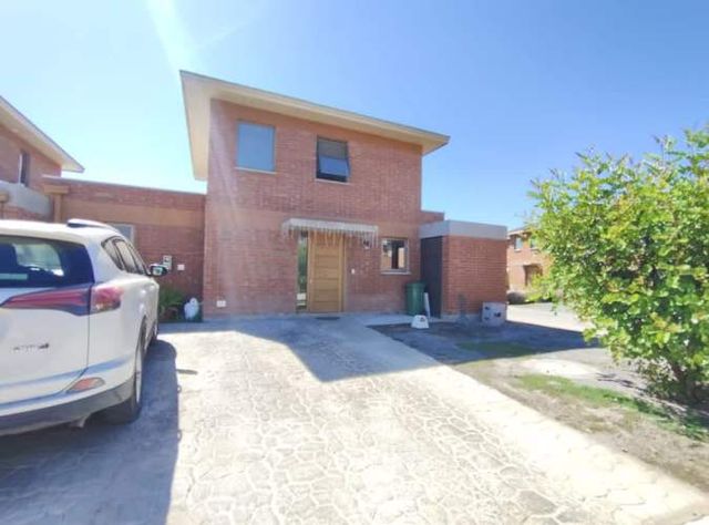 ¡OPORTUNIDAD EN BUIN! CASA DE 140M²  3D + 3B EN CO