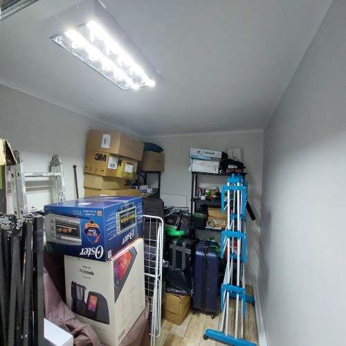 SE ARRIENDA HERMOSA Y AMPLIA CASA SECTOR COSTA LAGUNA, SIN AMOBLAR