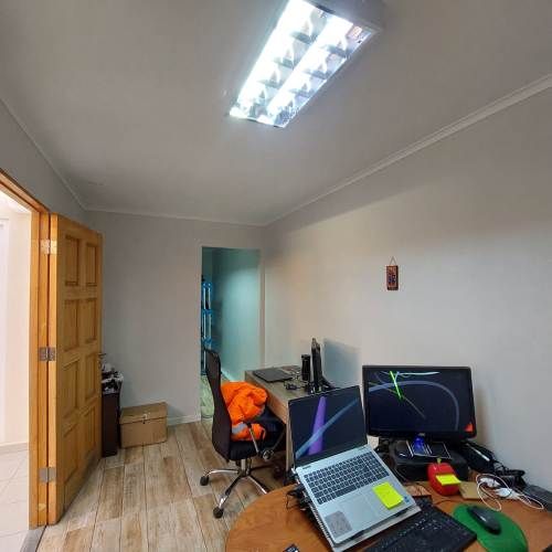 SE ARRIENDA HERMOSA Y AMPLIA CASA SECTOR COSTA LAGUNA, SIN AMOBLAR