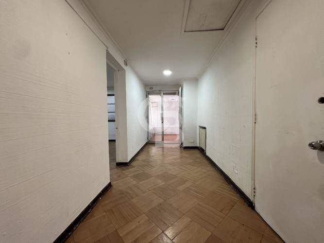 Gran casa comercial a pasos de Providencia