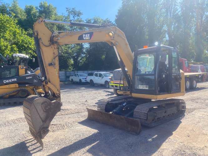 MINI EXCAVADORA Marca CATERPILLAR Modelo 307E Año 2019
