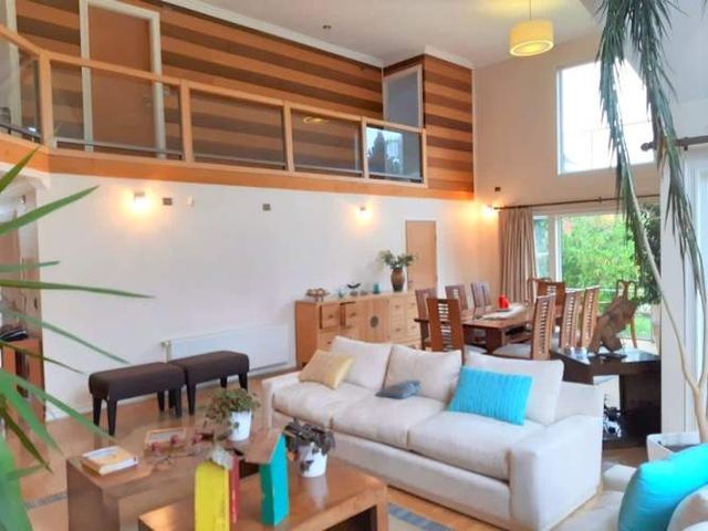 En Venta casa de 5 dormitorios Puerto Varas