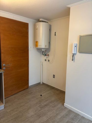 ARRIENDO ESTUDIO SEMI AMOBLADO