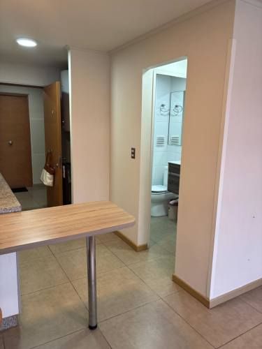 ARRIENDO ESTUDIO SEMI AMOBLADO