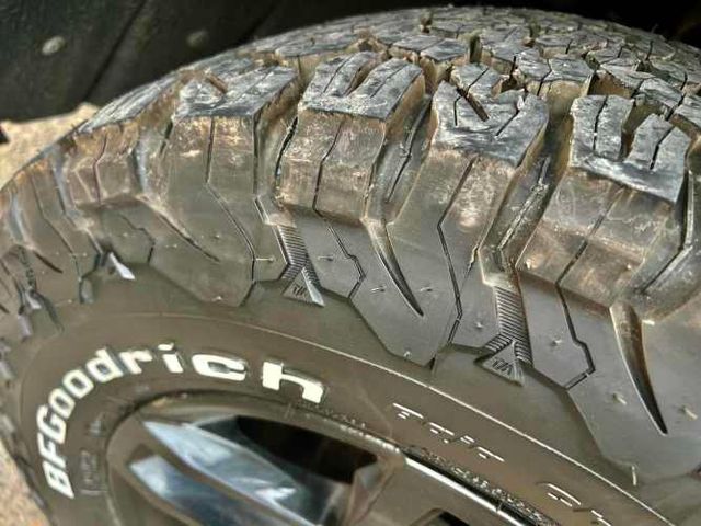 CHEVROLET SILVERADO TRAIL BOSS