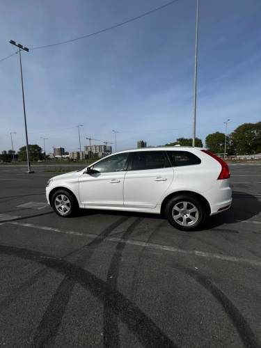 VENDO VOLVO XC60 T5 FULL 2015 – EXCELENTE ESTADO