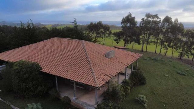 Venta de Terreno en Pichilemu con Vista al Mar )