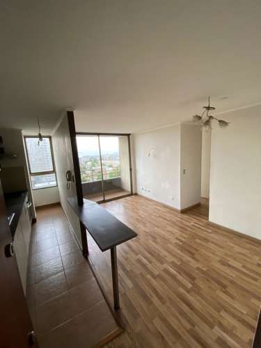 Venta depto. Luminoso Cerca Metro Hospitales, U. De Chile Colegios