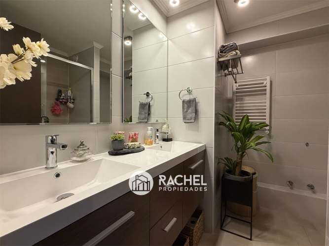 SE ARRIENDA HERMOSO Y AMPLIO DEPARTAMENTO EN EXCLUSIVO Condominio Vista Golf