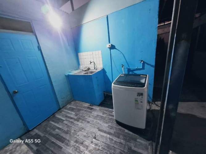 Habitacion amoblada central  con baño privado