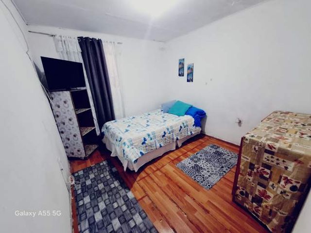 Habitacion amoblada central  con baño privado