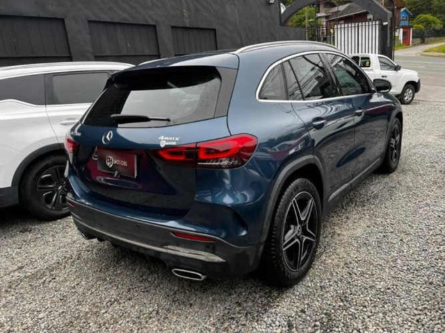 Mercedes Benz GLA 220 D HB 4MATIC