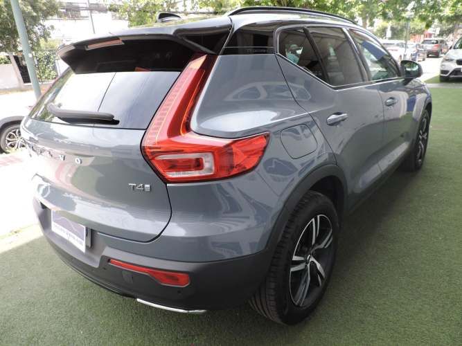 VOLVO XC40 T4 RDESIGN 2.0 2020