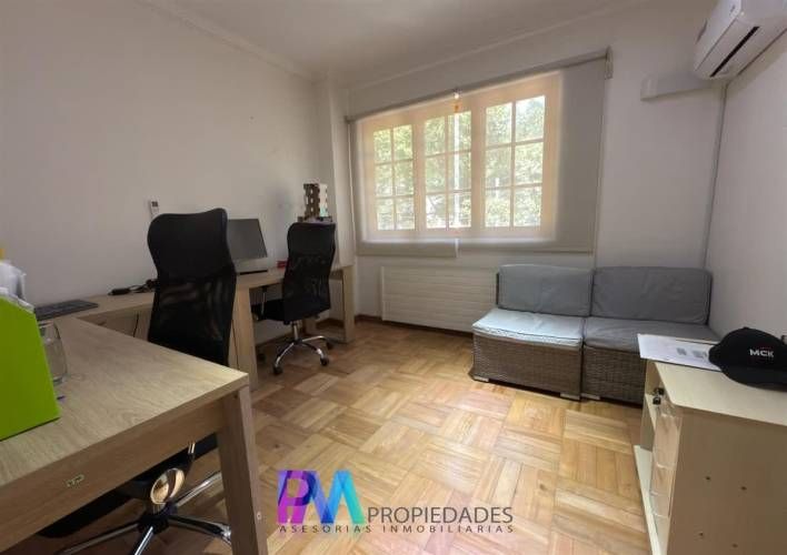 CASA Candelaria Goyenechea con Bartolome de las casas