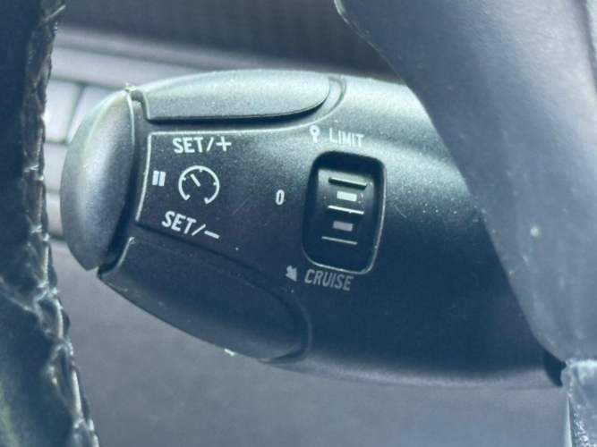 PEUGEOT 2008 ALLURE PURETECH 1.2 AUT 2017