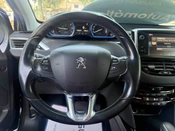 PEUGEOT 2008 ALLURE PURETECH 1.2 AUT 2017