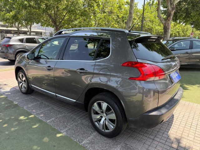 PEUGEOT 2008 ALLURE PURETECH 1.2 AUT 2017