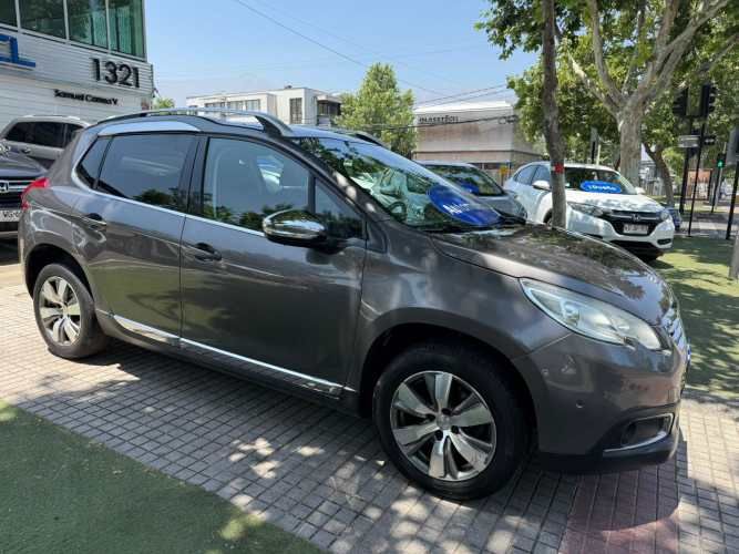 PEUGEOT 2008 ALLURE PURETECH 1.2 AUT 2017