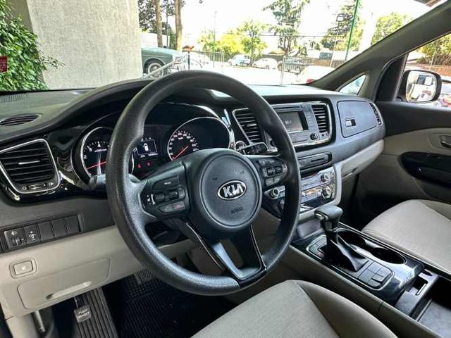 KIA GRAND CARNIVAL EX 3.3 AUT 2018