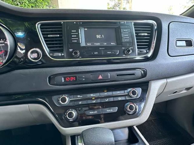 KIA GRAND CARNIVAL EX 3.3 AUT 2018