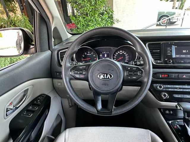 KIA GRAND CARNIVAL EX 3.3 AUT 2018