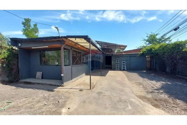 Propiedad industrial con terreno de 500mts2