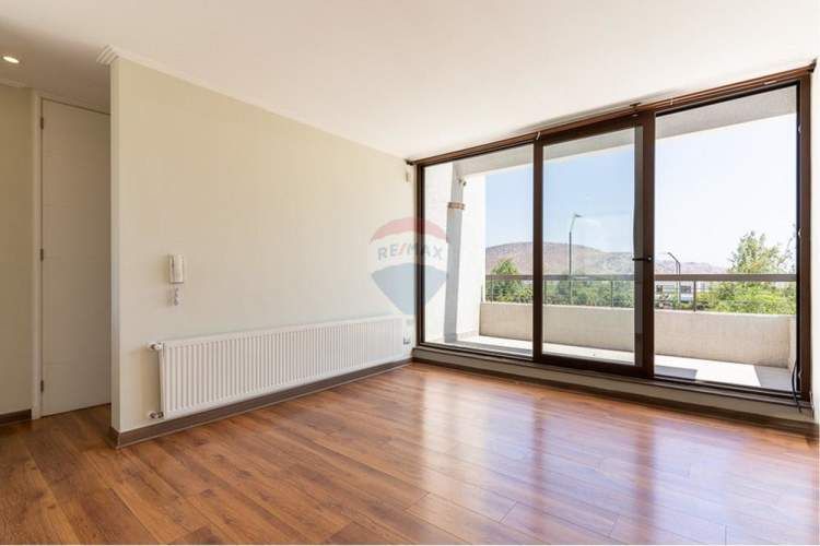 Rebajadísima casa 4d-3b+s+2 salas de estar.