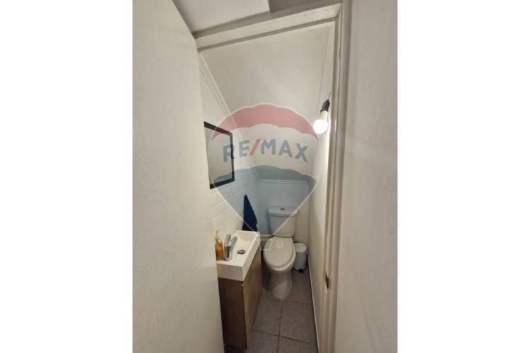 Amplia y hermosa casa en pasaje cerrado