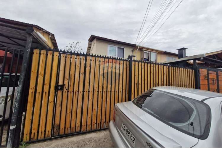 Amplia y hermosa casa en pasaje cerrado