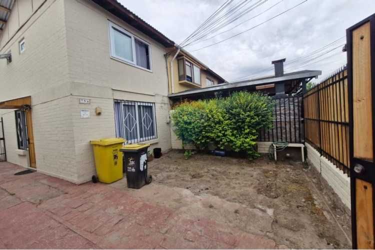 Amplia y hermosa casa en pasaje cerrado