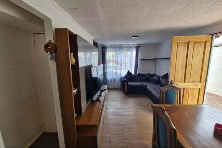 Amplia y hermosa casa en pasaje cerrado