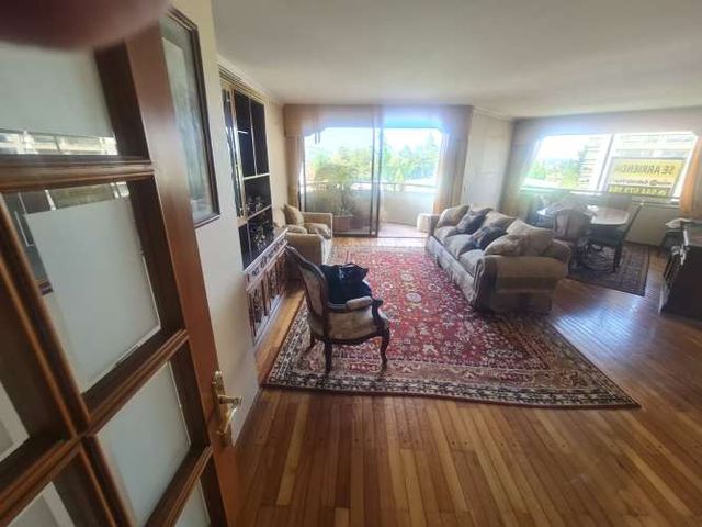 SE VENDE AMPLIO  DEPARTAMENTO SECTOR AVENIDA ALEMANIA