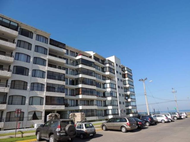 VENTA DE DEPARTAMENTO EN PRIMERA LINEA AVENIDA DEL MAR