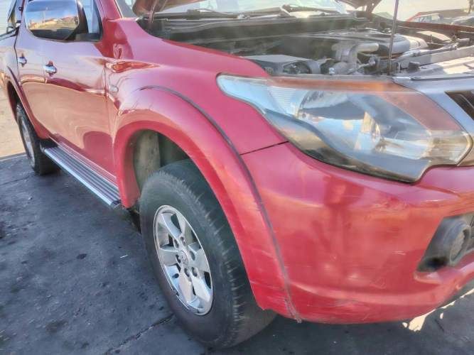 MITSUBISHI L200 2018
