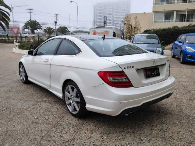 MERCEDES-BENZ C 220 2014