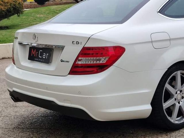MERCEDES-BENZ C 220 2014