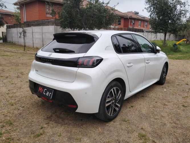 PEUGEOT 208 2022