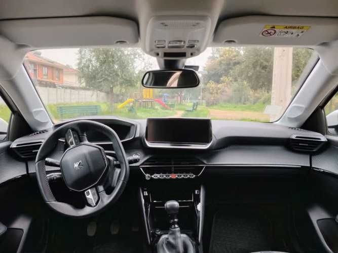 PEUGEOT 208 2022