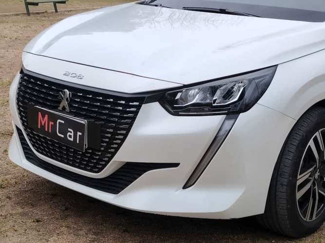 PEUGEOT 208 2022