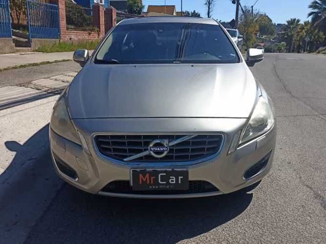 VOLVO S60 2011
