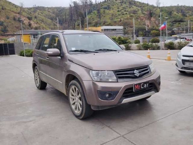 SUZUKI GRAND NOMADE 2018