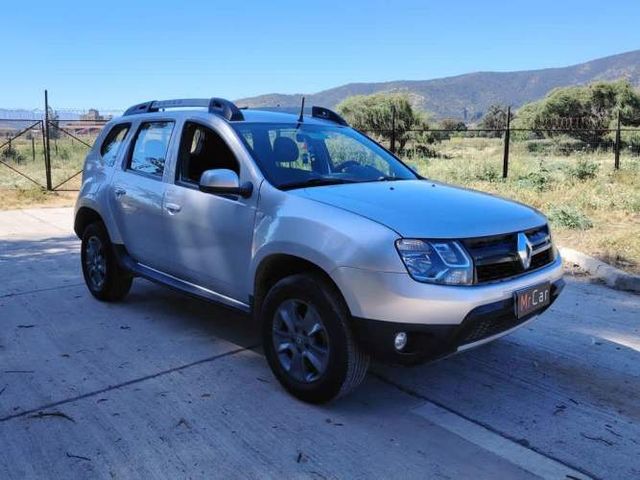 RENAULT DUSTER 2018