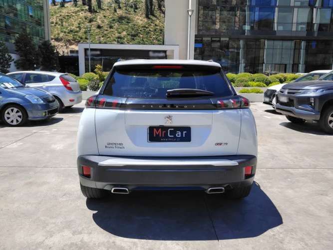 PEUGEOT 2008 2021