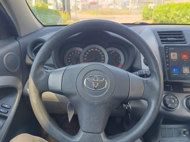 TOYOTA RAV4 2011