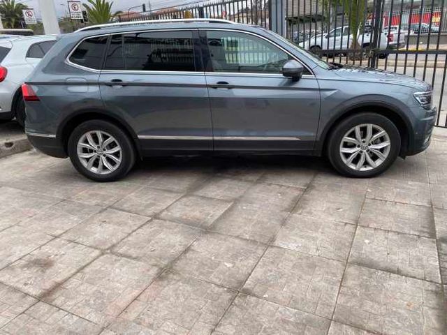 STATION WAGON VOLKSWAGEN TIGUAN TDI 4X4 2.0 AUT AÑO 2020 Km 58348